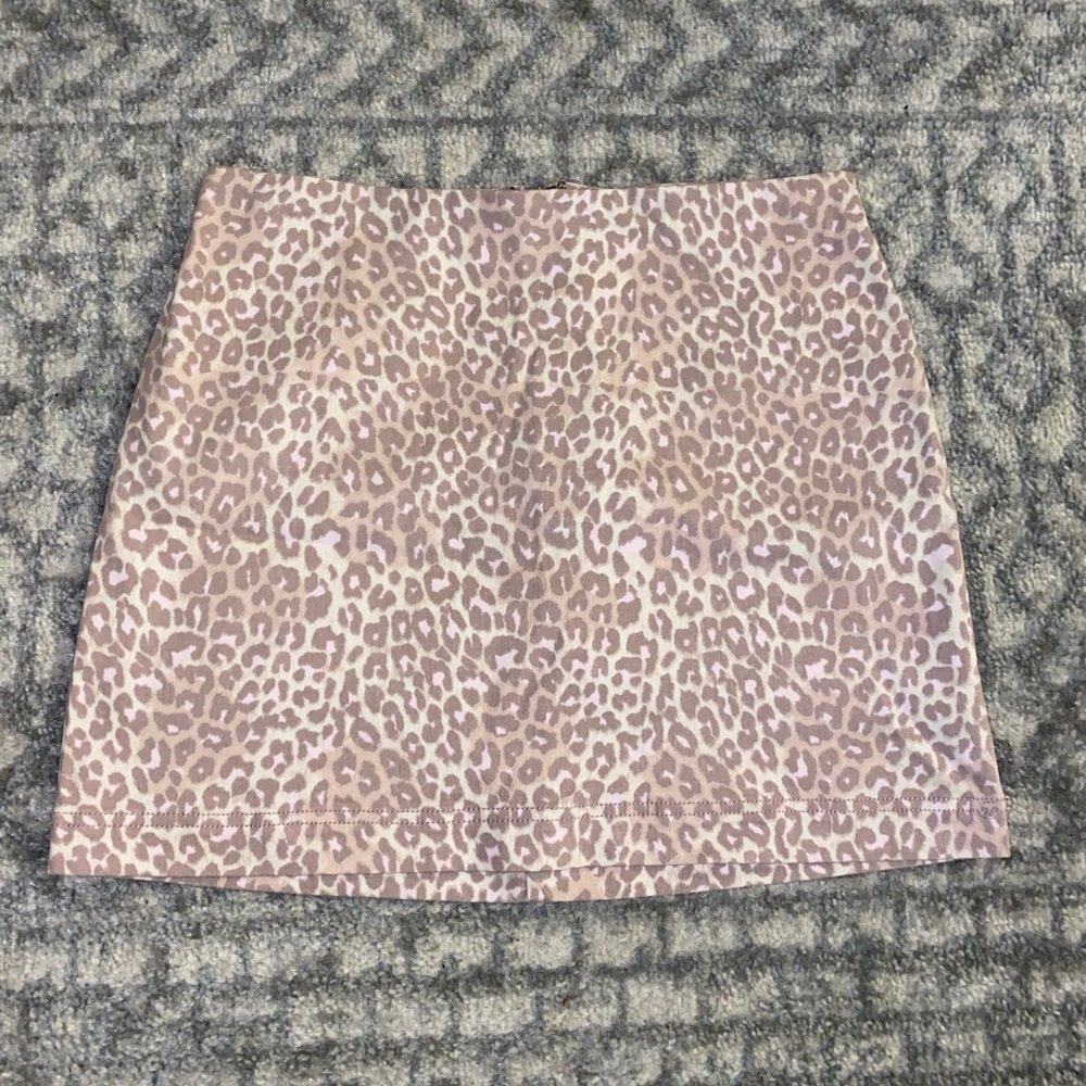mini skirt